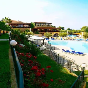 Village Mare 4*, Метаморфоси Греция