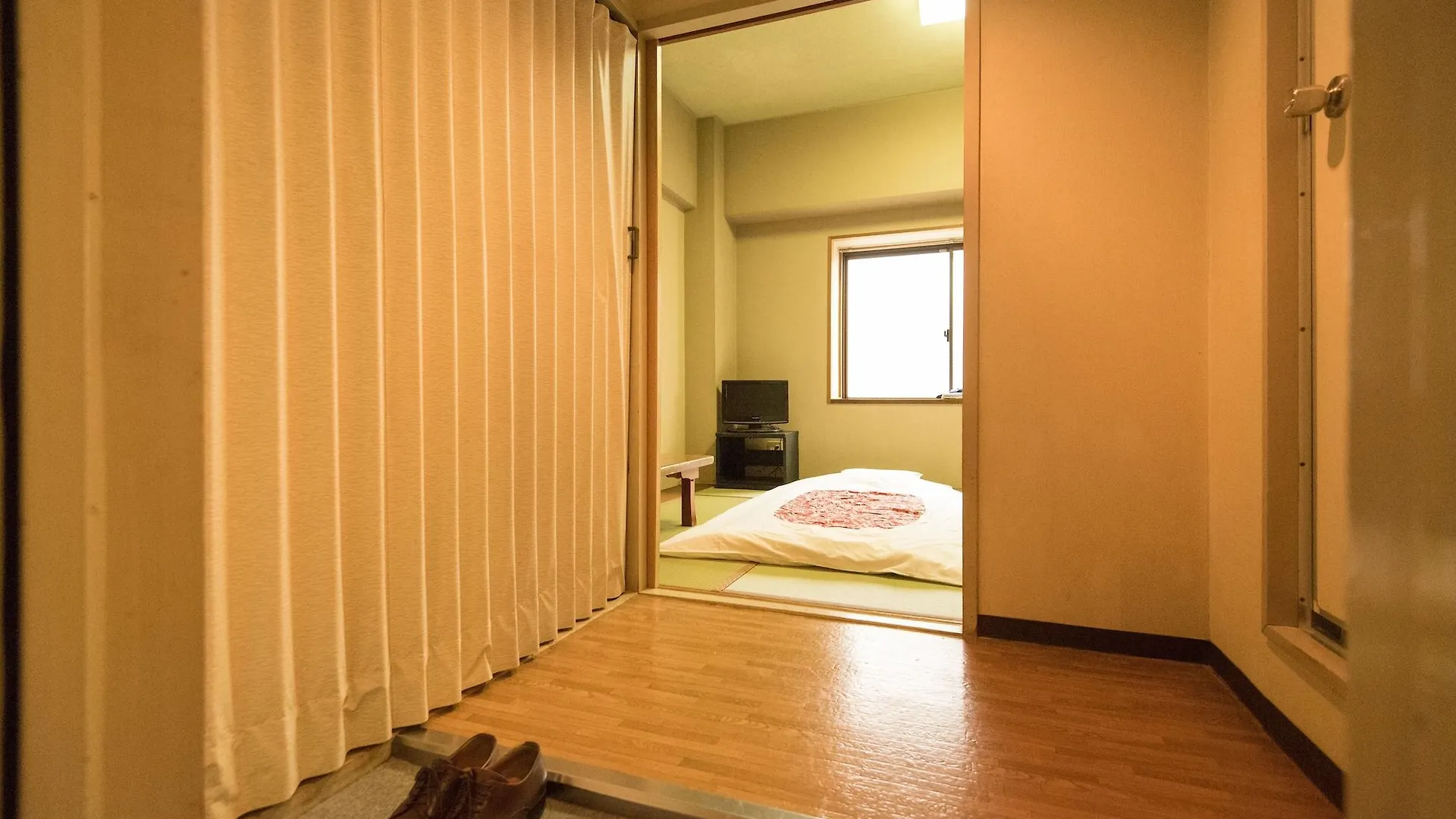 Kyoto Travellers Inn 3*,